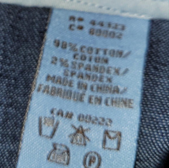 NWT Jessica Dark Jean Skort, with button detail. - Picture 12 of 13